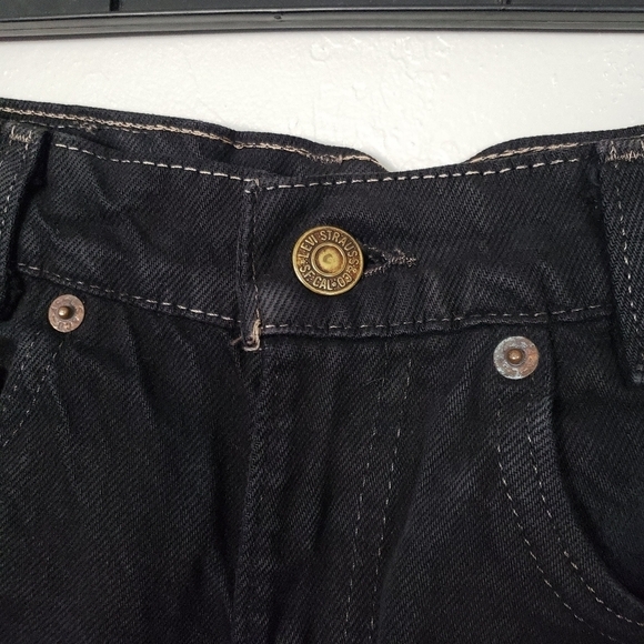 Levi's Vintage Denim Cut Off Shorts Reworked Dyed Black Distressed Size 24 Jeans - Picture 3 of 6